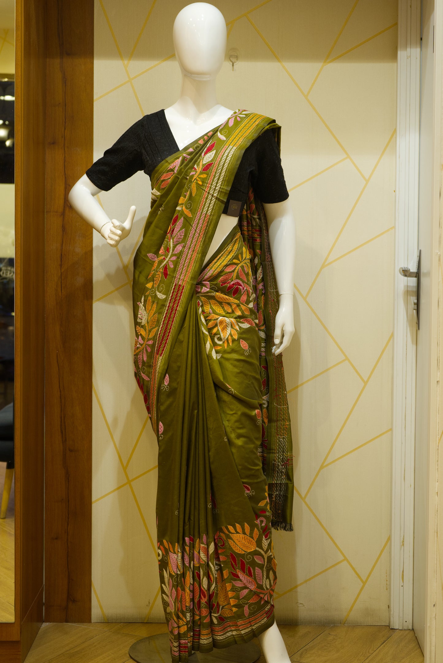 Khandha Worked Saree